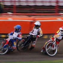 Wyścig XVII - Olivier Allen (niebieski) jeszcze przed Krzysztofem Jabłońskim (biały) i Magnusem Zetterströmem (czerwony)