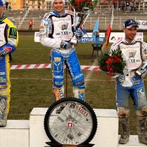 Podium zawodów - Tomasz Gollob (II miejsce), Emil Sajfutdinow (I miejsce), Nicki Pedersen (III miejsce)