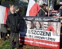 Protest w obronie dr Huberta Czerniaka (16.10.2019)