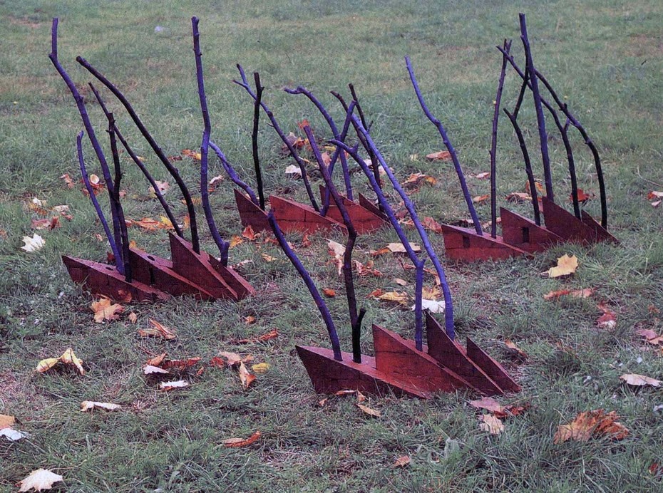 "Babie lato", rzeźba ceramiczna; kamionka, gałęzie, foto: Cz. Chwiszczuk