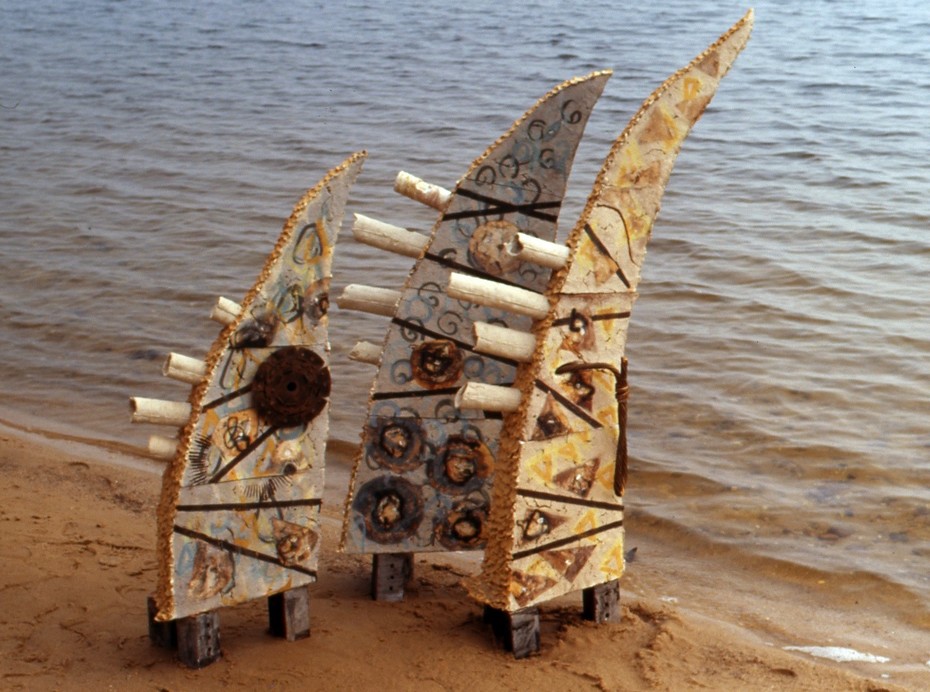 "Oni", rzeźba ceramiczna: kamionka, metal, foto: M. Kupczak-Zajadacz