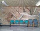 Uniwersytecki Szpital Kliniczny w Opolu: hol Szpitalnego Oddziału Ratunkowego, relief ceramiczny 630 x 250 cm