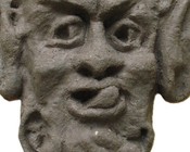 maszkaron, model w glinie