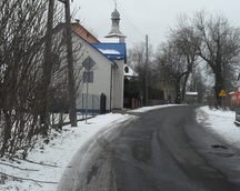 droga przy kościele