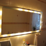 Podświetlane lustro w łazience