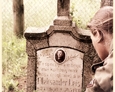 Szymbark - najstarsze nagrobki pochodzące z lat '30 XX wieku na miejscowym cmentarzu