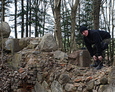 Eksploracja terenu ruin kaplicy grobowej