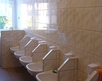 widok na łazienkę przedszkolaków