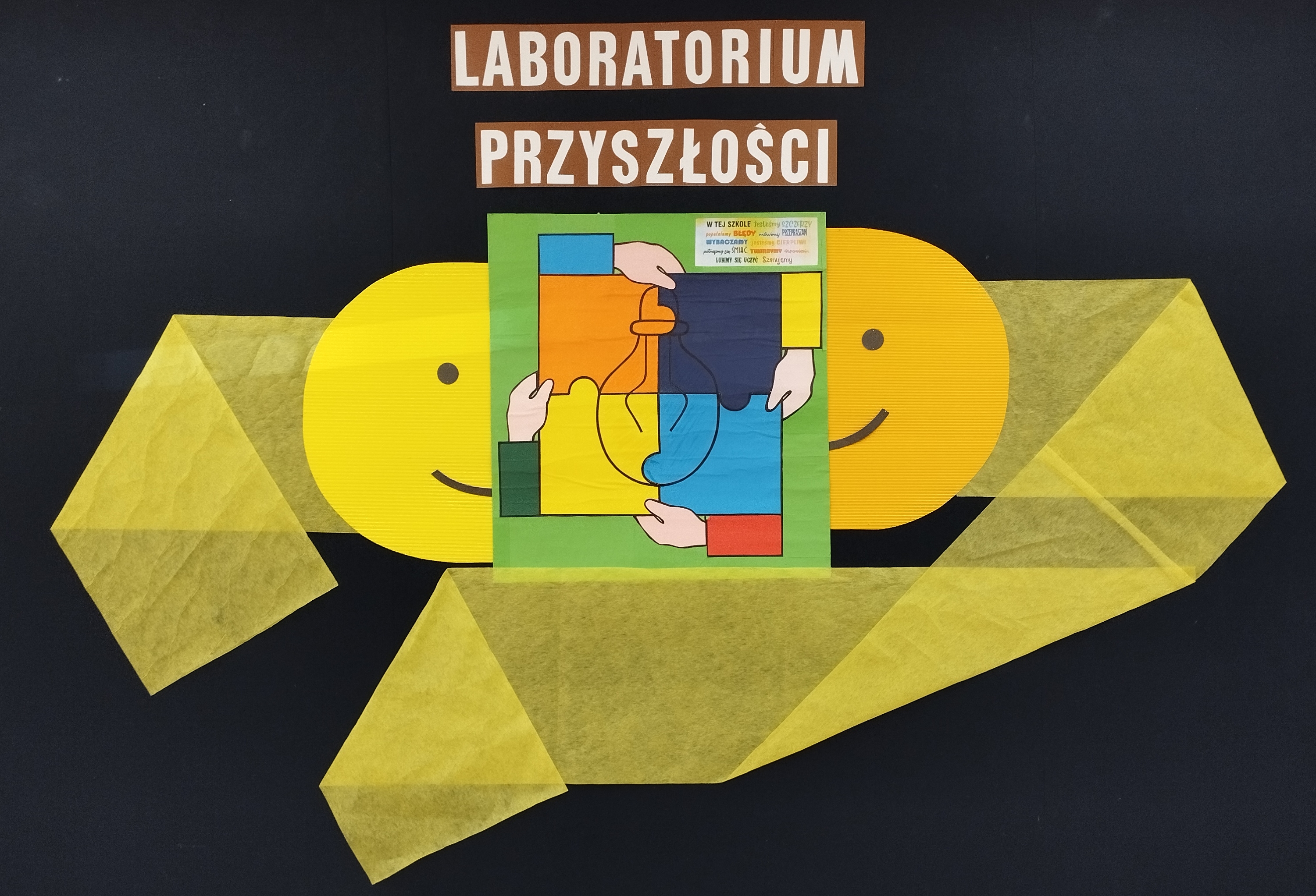 logo laboratorium przyszłości zaprasza dekoracja sceny