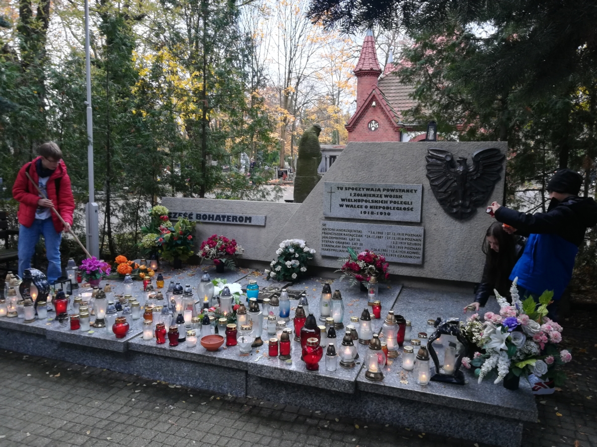 Pamiętamy o bohaterach - wyjście na Cmentarz Górczyński