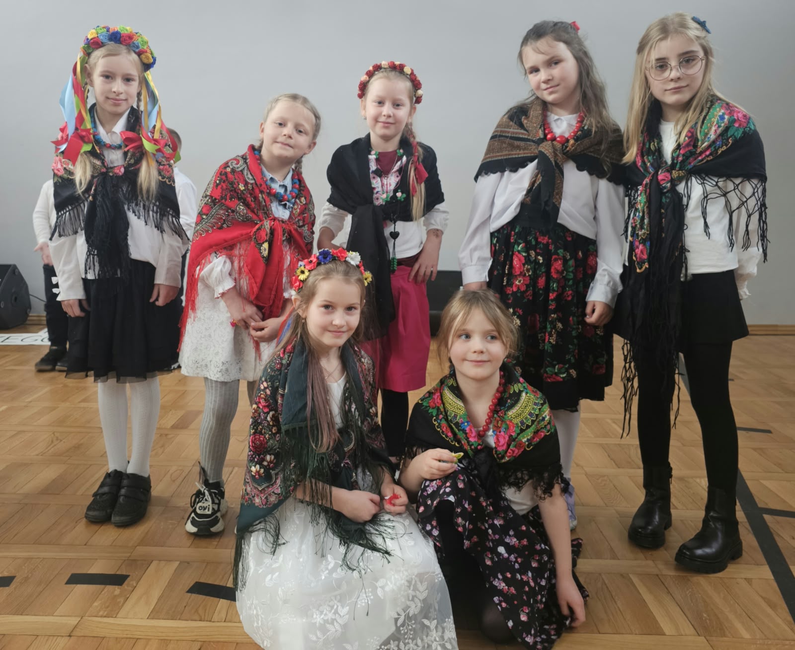 Przedstawienie drugoklasist&oacute;w z okazji Dnia Edukacji Narodowej