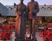 Pomnik rodziców św. Jana Pawła II