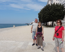 Jesteśmy na promenadzie portowej w Zadarze