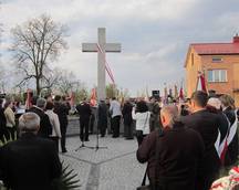 Poświęcenie pomnika - Ćmielów 22.04.2012